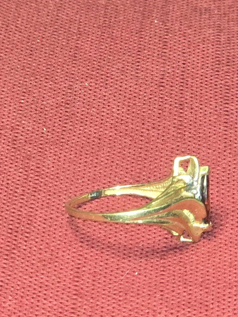 Size 7.5 10k Y/W Gold .04ctw Diamonds Garnet Bypass Ring 2.7g